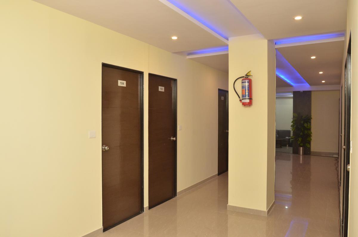 Hotel Ambience Sarkhej Buitenkant foto